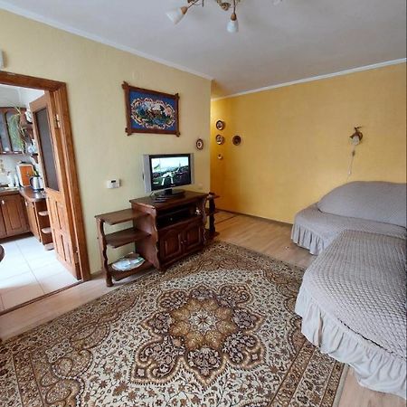 Apartment On Voli Avenue 21 Lutsʼk Esterno foto